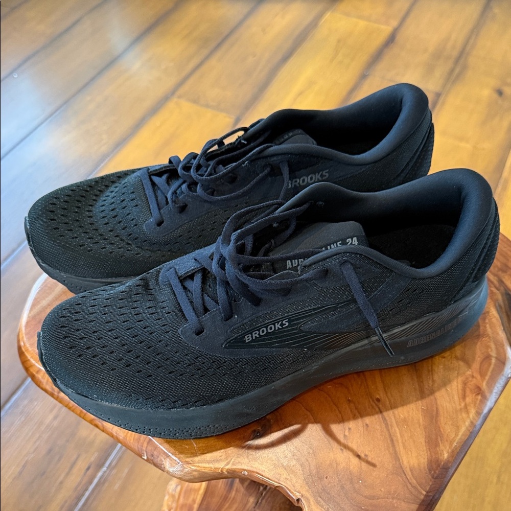Brooks Adrenaline 24 Jet Black Athletic Sneakers